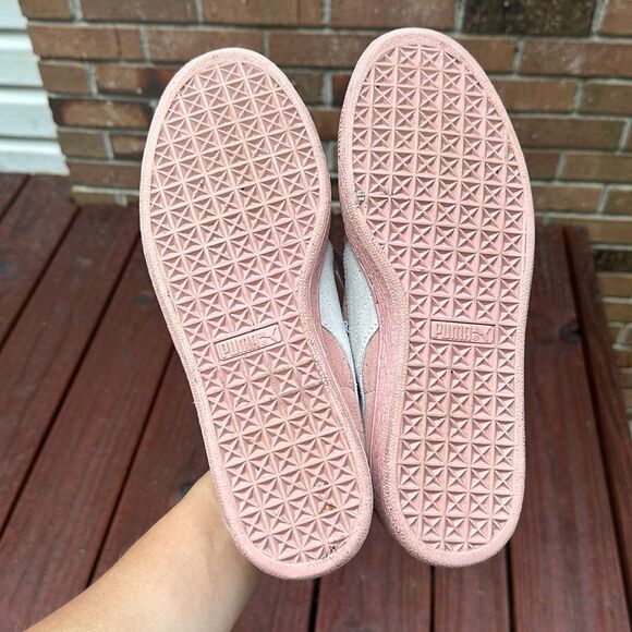 Puma Classics in Pink Suede - Light Pink White - Picture 6 of 8